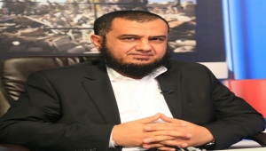 وزير يمني يحذر من شرعنة "الجيوش الموازية"