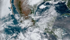 زلزال عنيف  يضرب ساحل المكسيك وتحذير من تسونامي