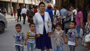تقرير بحثي جديد : الصين "تجبر نساء الإيغور على منع الحمل" للحد من تعداد الأقلية المسلمة