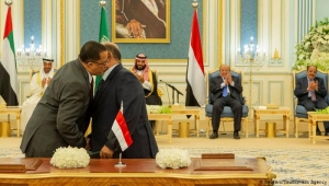 مصدر حكومي: الإمارات تعيق تنفيذ "اتفاق الرياض" ولا عودة قريبة الى سقطرى