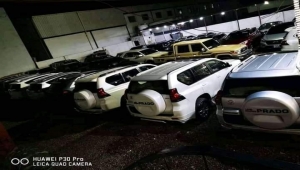 عدن: مليشيات الانتقالي تقتحم معرض سيارات لمواطن "شمالي" وتختطف موظفيه و تنهب من داخله 230 مليون و35 سيارة