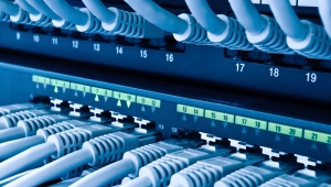 عودة الانترنت وشبكات الاتصال للخدمة في مأرب