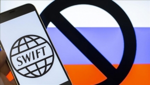 دول غربية تتجه لعزل مصارف روسية عن نظام "سويفت" المالي