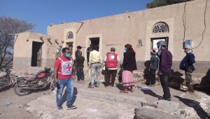 الصليب الأحمر تعلن توزيع مساعدات نقدية على أكثر من 4 آلاف أسرة في الضالع