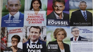 احتدام المنافسة بين ماكرون ومرشحين آخرين في رئاسيات فرنسا