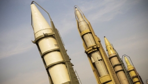إيران تطلق صاروخا ثانيا قبيل استئناف مفاوضات النووي