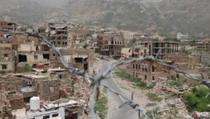 تقرير حقوقي: أكثر من 285 ألف حالة انتهاك جراء الحصار الحوثي لمدينة تعز
