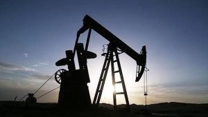 مجموعة السبع والاتحاد الأوروبي يضعان سقفا لسعر النفط الروسي