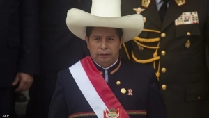 بيرو.. البرلمان يعزل الرئيس "بيدرو كاستيلو" ونائبته تتولى السلطة