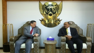 وزير الخارجية يصل الخرطوم في زيارة عمل رسمية
