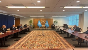 الرئيس العليمي يبحث مع أمين عام الأمم المتحدة الوضع الانساني وجهود إحلال السلام في اليمن