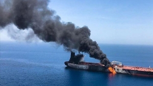 مسؤول أمريكي يؤكد تعرض سفينة لأضرار جراء هجوم حوثي