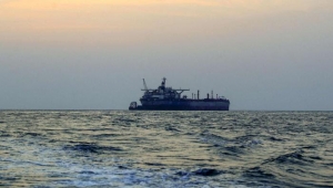 هجوم جديد للحوثيين يستهدف سفينة في خليج عدن
