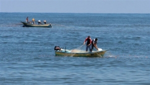 خفر السواحل: فقدان "عبري" على متنه 10 أشخاص كان في طريقه إلى سقطرى