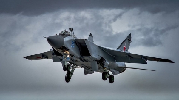 أسطول المحيط الهادئ الروسي يختبر مقاتلة "ميغ-31" المطورة