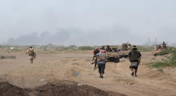 الحوثيون يتقدمون في جبهات حساسة .. لماذا يخذل التحالف القوات الحكومية ؟