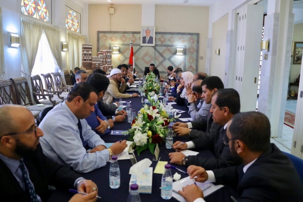 الحكومة اليمنية تحمل الإمارات مسؤولة "التمرد في عدن" وتتعهد بمواجهته