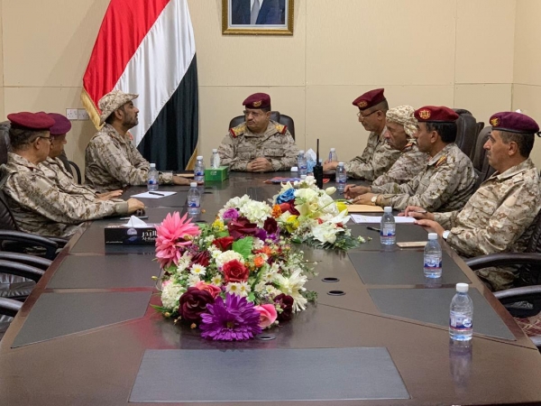 نجاة وزير الدفاع اليمني من هجوم في مأرب