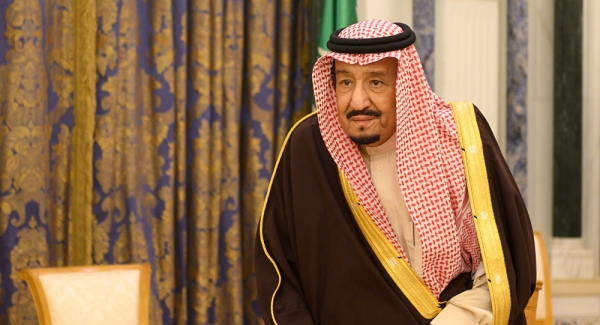 ملك السعودية يؤكد على استمرار دعم الحكومة الشرعية