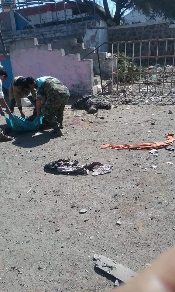 سقوط 4قتلى و20 جريح في إنفجار استهدف عرض عسكري بمحافظة الضالع