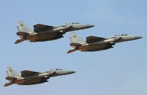 مقاتلات التحالف السعودي الإماراتي تشن غارات عنيفة على صنعاء