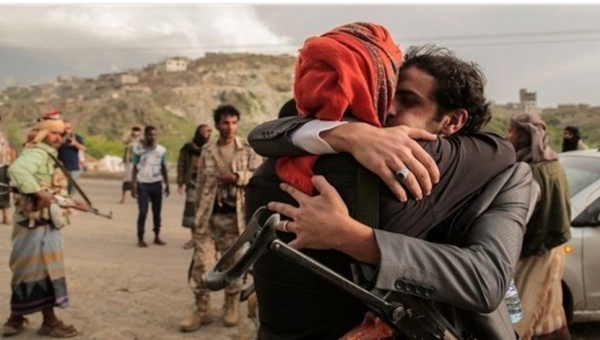 جماعة الحوثيين تعلن نجاح عملية تبادل إطلاق سراح الأسرى