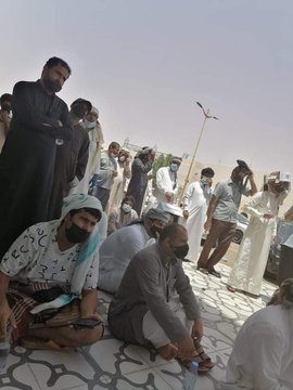 لجنة برلمانية يمنية توصي بسرعة إنهاء معاناة العالقين في "شرورة" وتسهيل دخولهم