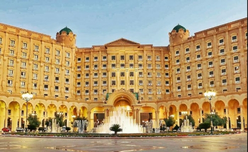 كورونا يتفشى بين قيادات الدولة اليمنية في أحدى فنادق الرياض