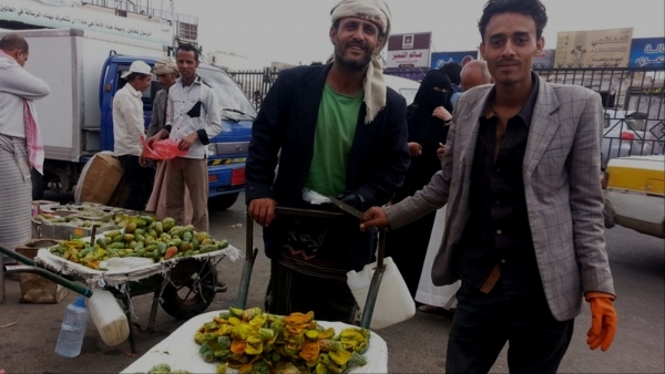 “فاكهة العظماء“… فرصة عمل مؤقتة في اليمن