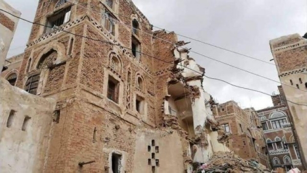 الامطار الغزيرة تتسبب بإنهيار 40 منزلا أثريا في صنعاء منذ اسبوعين حتى الان