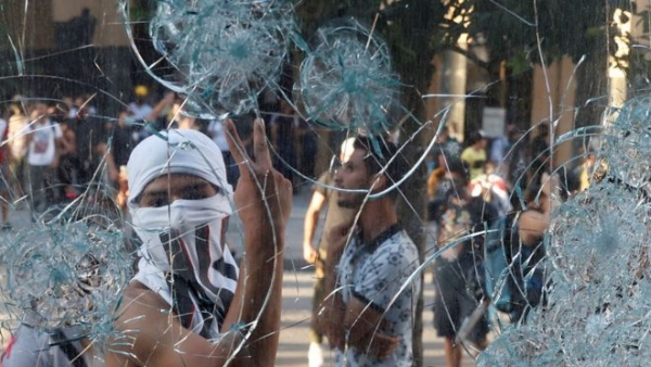 عدد قتلى انفجار بيروت يتجاوز 200 شخص والاحتجاجات مستمرة