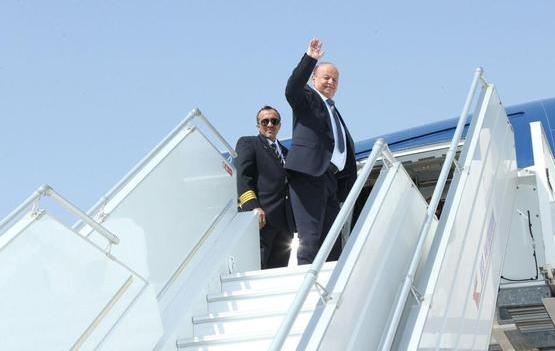 الرئيس هادي يغادر الولايات المتحدة بعد رحلة علاجية