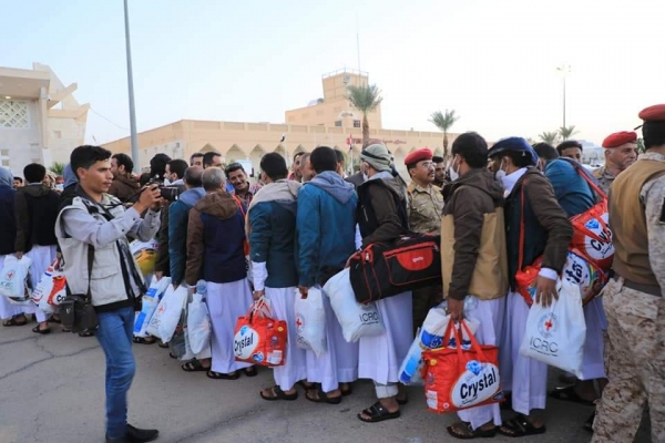 نقابة الصحفيين اليمنيين ترحب بإطلاق صحفيين وتدعو للإفراج عن البقية