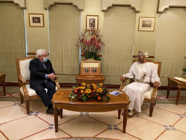 غريفيث يناقش "الإعلان المشترك" مع وزير خارجية عمان وقياديين حوثيين