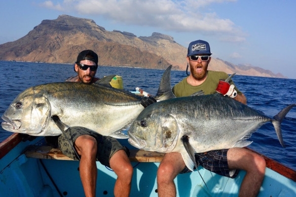 صيادون اتهموا الإمارات... سقطرى: هيئة المصائد السمكية تدعو إلى التصدي للاصطياد الأجنبي