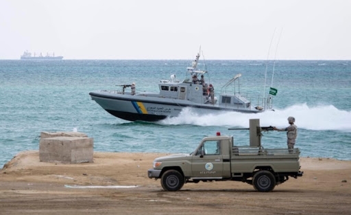 السعودية توسع نفوذها على الشريط الساحلي في المهرة بنشر قوارب عسكرية