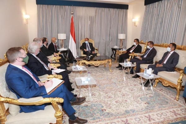 الرئاسة تدعو لإدراج الحوثيين بـ"قوائم الإرهاب" دولياً