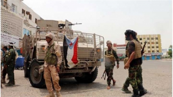 مصادر: الإمارات تكثف نقل الأسلحة لمليشياتها في عدن