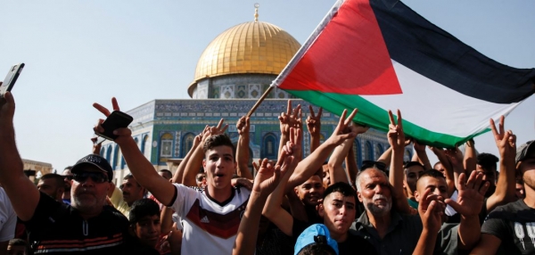 فصل معلّمة أمريكية بالكويت أيّدت الاحتلال الإسرائيلي
