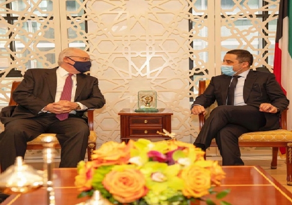 كينغ يناقش مع وزير خارجية الكويت الأثار الإنسانية للهجوم الحوثي على مأرب