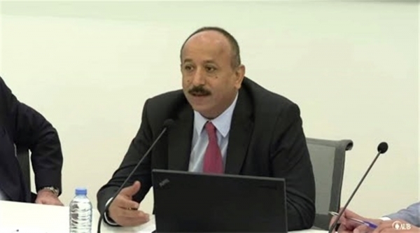 برلماني: تواجد التحالف في سقطرى وميون لا يخدم الشرعية وإسقاط الانقلاب