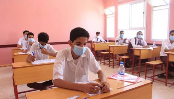 الرسوم المدرسية في اليمن بالدولار... استثمار رائج لأباطرة الصراع