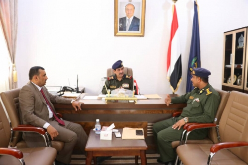 وزير الداخلية يلتقي محافظ سقطرى للاطلاع على الأوضاع الأمنية في الأرخبيل