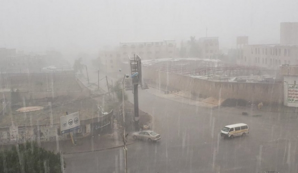 الأرصاد يتوقع استمرار هطول الأمطار الغزيرة على أغلب مناطق اليمن