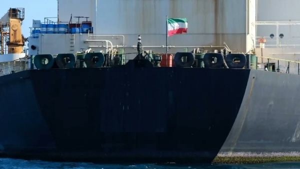 البحرية الإيرانية تعلن إحباط هجوم على ناقلة نفط تابعة لها في خليج عدن