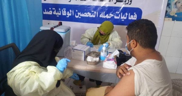 الحكومة اليمنية تستعد لاستلام مليون ومائتي ألف جرعة لقاح جديدة ضد كورونا