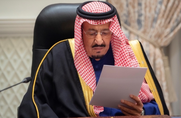 العاهل السعودي: نعمل على دفع الأطراف اليمني للقبول بالحلول السياسية