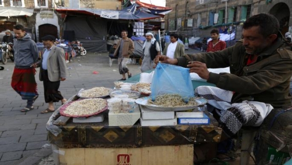 انحدار كارثي في تجارة اليمن: الحرب وكورونا وإغلاق المنافذ تهوي بالصادرات