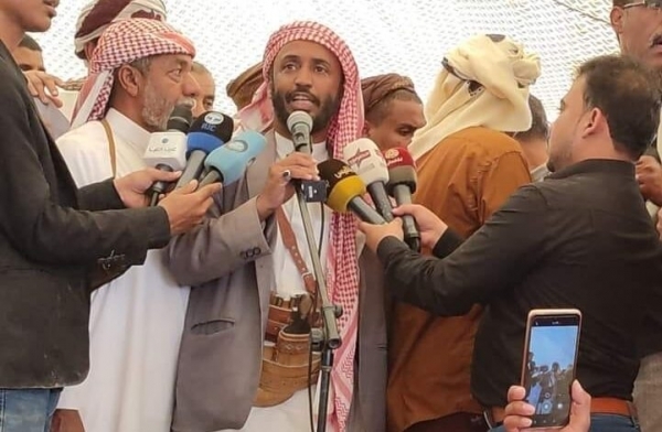 حضرموت.. الشيخ بن حريز يتلقى تهديدات بالاعتقال بعد لقاء المحافظ ووكليه
