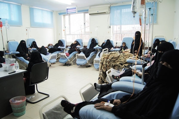 جماعة الحوثي: أكثر من 60 مريض سرطان يعانون من شحة الأدوية والمستلزمات الطبية